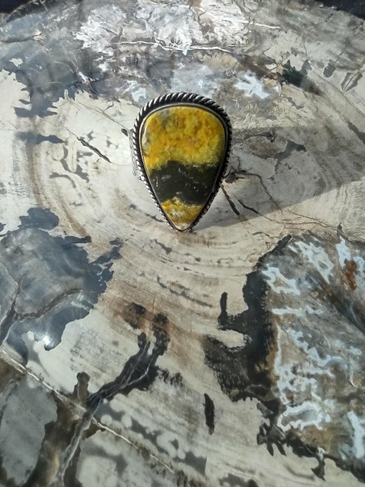 Anju Kashi Large Ring - Bumble Bee Jasper