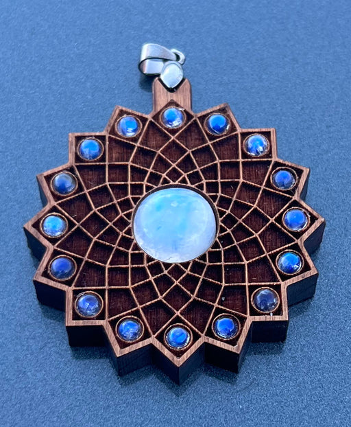 Laser Trees - Pendant Moonstone Labradorite