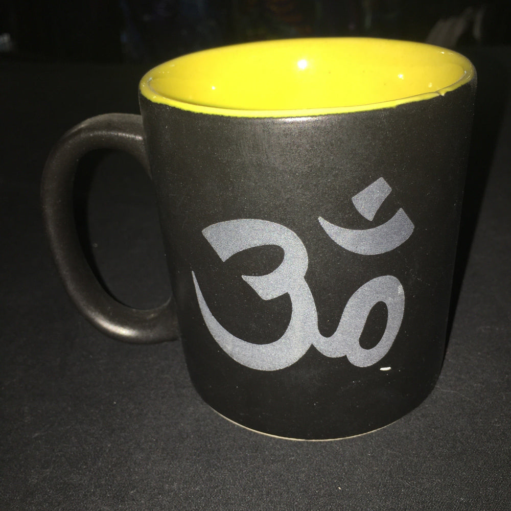 OM - Coffee Mug - Classic-style Black/Yellow